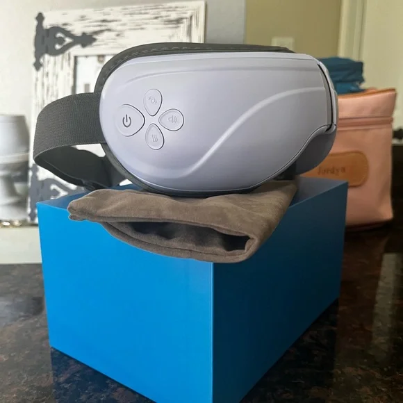 Renpho heated Bluetooth eye massager